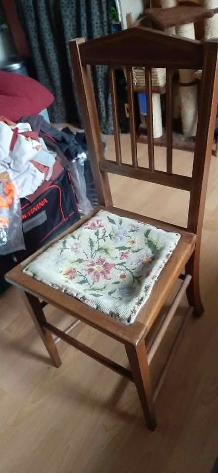Photo of free Antique floral chair (Loanhead EH20) #1