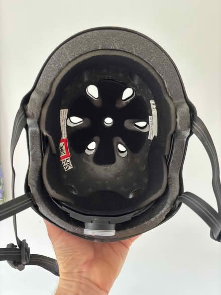 Photo of free Micro Kids helmet (RG23 Oakley) #3
