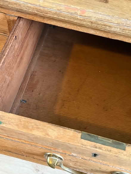 Photo of free Pine chest of drawers (Harpenden) #1