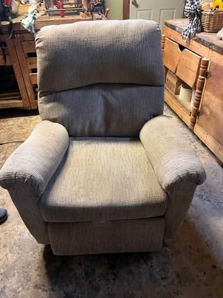 Photo of free Power Recliner (Thompson/Harmony - Middletown) #1