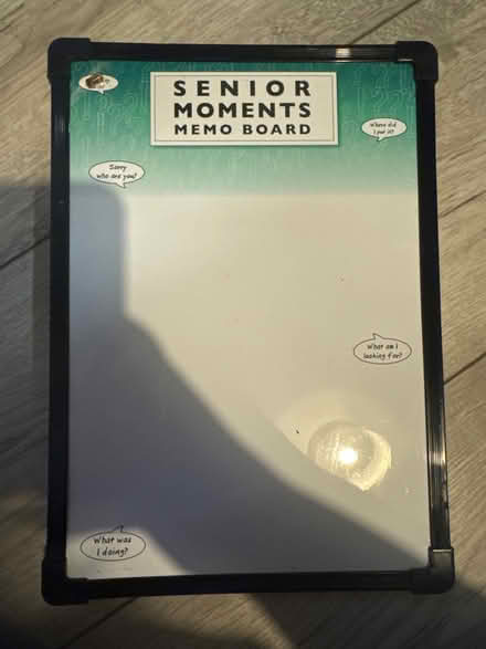Photo of free Whiteboard (CR0) #1