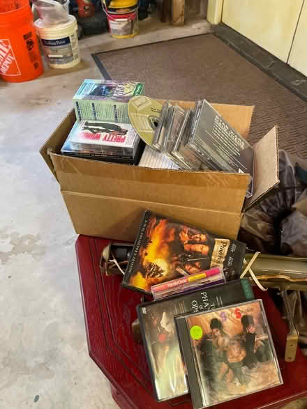 Photo of free CDs and tapes (East Cobb) #1