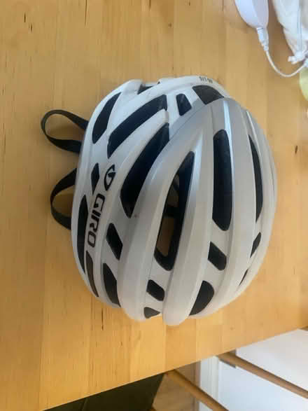 Photo of free Giro bicycle helmet (SE1) #3