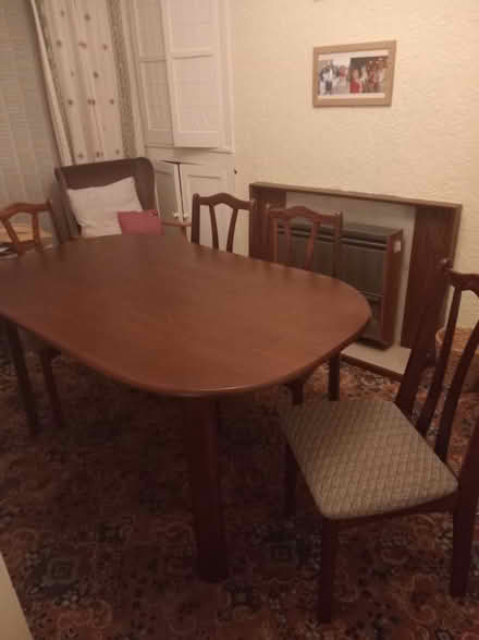 Photo of free Dining room table and chairs (L9) #1