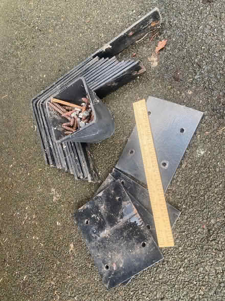 Photo of free Assorted metal brackets (Barnard's Green WR14) #1