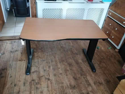 Photo of free Desk (WF17 6LQ) #1