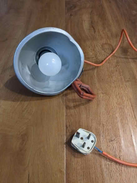 Photo of free Loft light with clip (SE16) #1