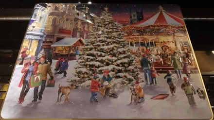 Photo of free Christmas picture biscuit tin (Maybury Hill GU22) #1