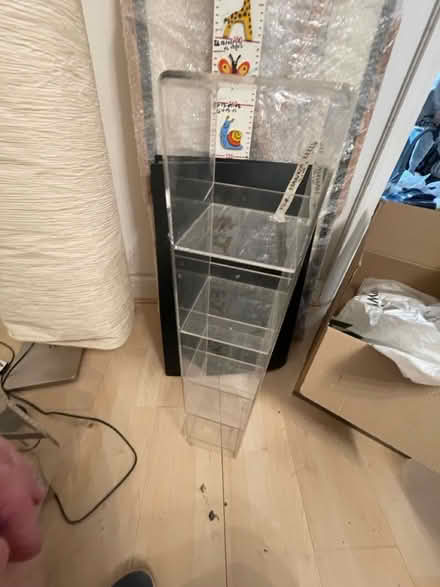 Photo of free CD plexiglas tower (Whetstone N20) #1