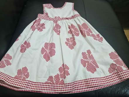 Photo of free Summer dress 2 to 3 years (Campion Way OX2) #1