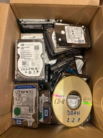 Photo of free Old Computers and computers parts (North Springfield) #3