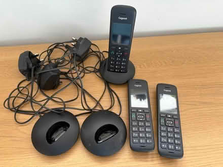 Photo of free 3 extension phones (Starkholmes DE4) #1