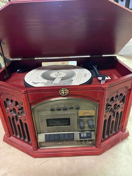 Photo of free Combo CD, record, tape playrr (East Cobb) #1