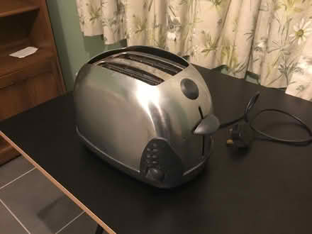 Photo of free Toaster (Berkhamsted HP4) #1