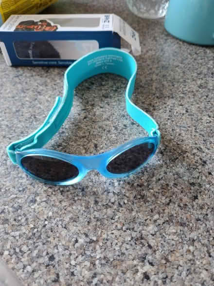 Photo of free Banz 0-2 yrs sunglasses (S18, Coal Aston) #3