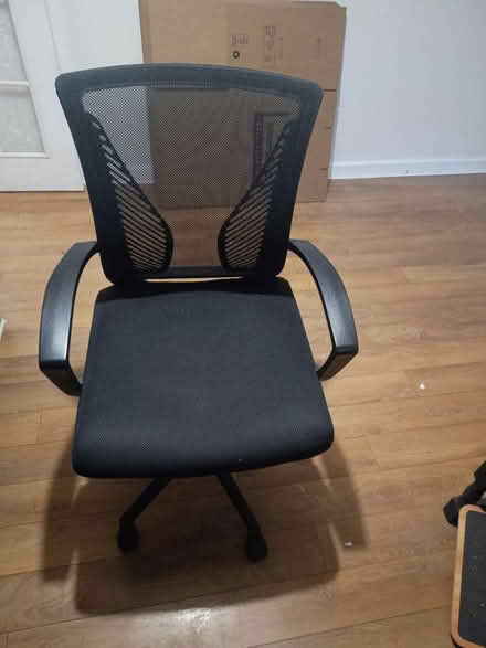 Photo of free Desk chair (WD24 Watford) #1