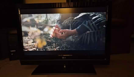 Photo of free lg 37" tv (Milton) #2