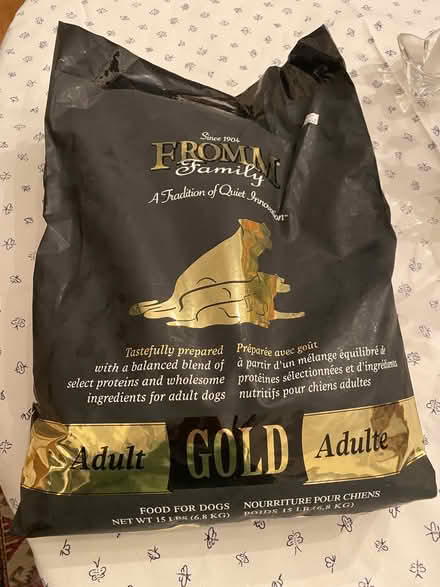 Photo of free Fromm's Gold Dog Food (Pleasantville) #1