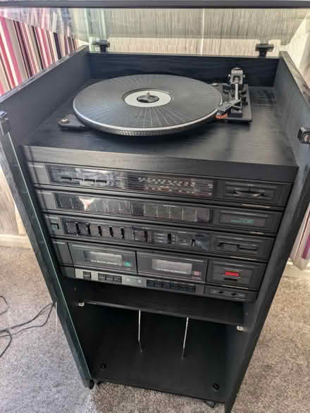 Photo of free Toshiba hifi with cabinet (LU5) #1