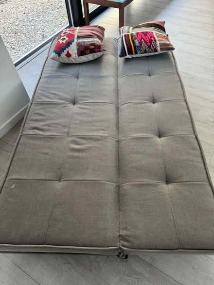 Photo of free great condition sofa - folds to a bed (Berkhamsted HP4) #2