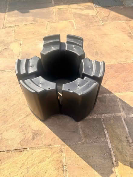 Photo of free Waterbutt stand (Papplewick NG15) #1
