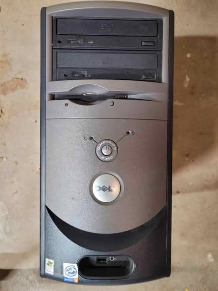 Photo of free Dell Dimension 2350 (Hawthorne neighborhood) #1