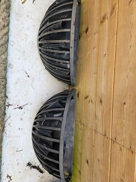 Photo of free planters (W5 close to Ealing Common) #1