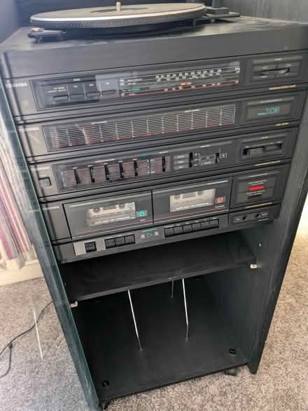 Photo of free Toshiba hifi with cabinet (LU5) #3