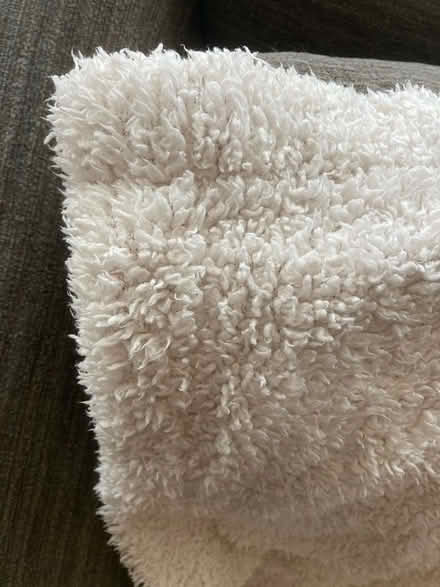 Photo of free Blanket throw red (Nether Edge S7) #4