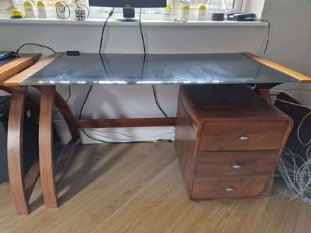 Photo of free Office desks (Finchampstead RG40) #1