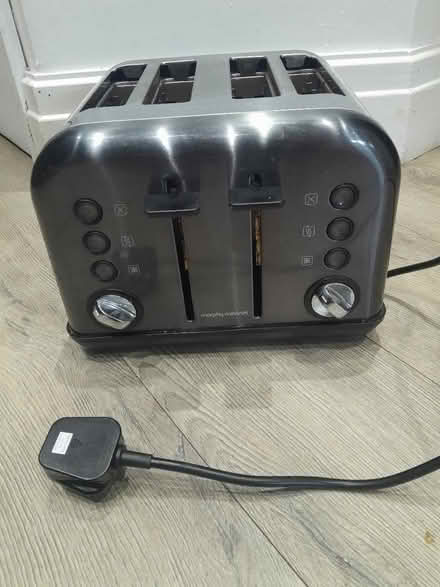 Photo of free Morphy Richards Toaster (SK8) #1
