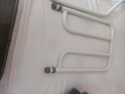 Photo of free Bed rail (Wellesbourne CV35) #2