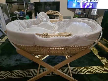 Photo of free Moses Basket (Wolverhampton WV4) #4