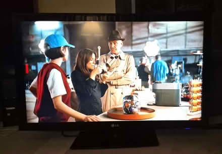 Photo of free 47" lg tv (Milton) #1