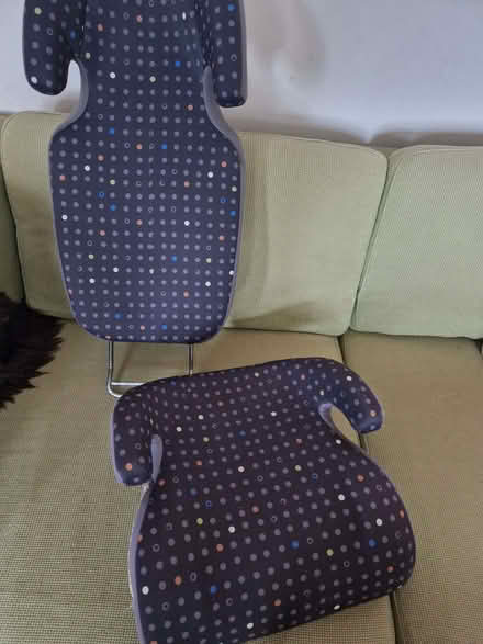 Photo of free Child's Booster Car Seat (Mytholmroyd HX7) #1