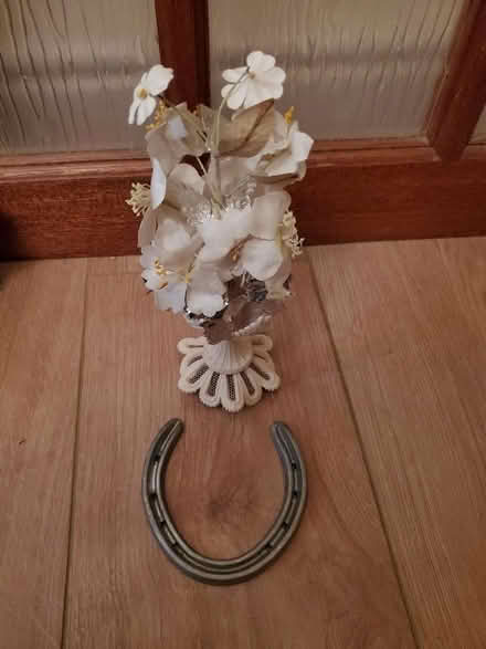 Photo of free Vintage wedding decoration & horse shoe (NW10) #2