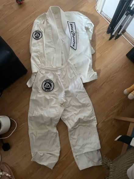Photo of free Jiu jitsu kimono BJJ (W10) #3