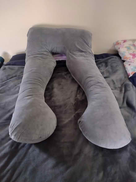 Photo of free U-shaped pregnancy pillow (Gloucester city centre) #1