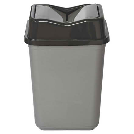 Photo of free Small Kitchen Dustbin (Purley CR8) #1