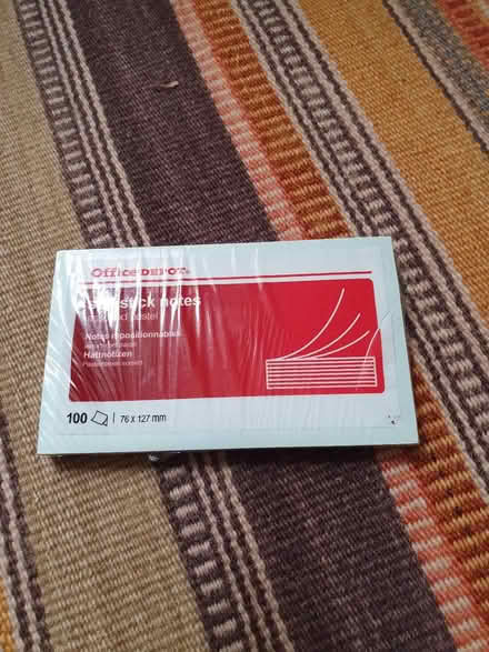 Photo of free Post it notes (BS16) #1