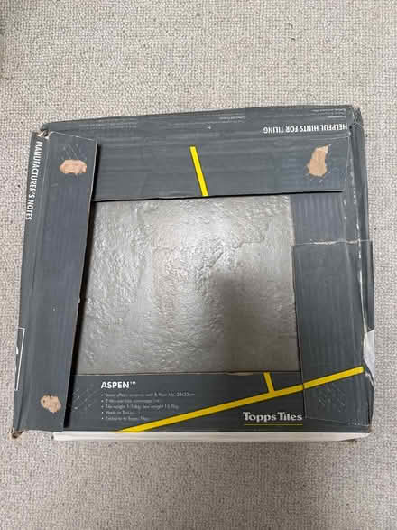 Photo of free 5x tiles (SW11 Clapham) #1