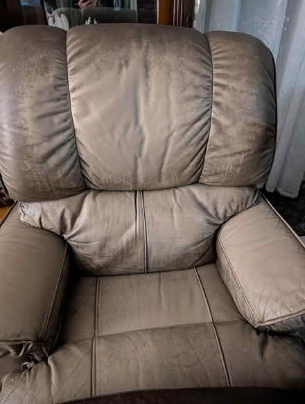 Photo of free 2 leather lazy boy chairs (Heritage/Stanley Park) #1