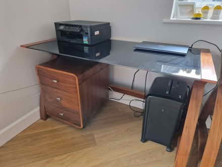 Photo of free Office desks (Finchampstead RG40) #2