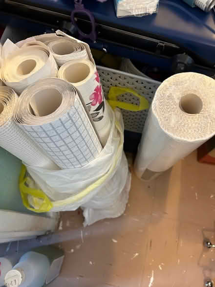 Photo of free Oddments of wallpaper (SG1) #1