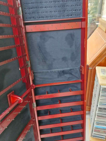 Photo of free Mirror fronted jewellery/storage cabinet (Burnham on Crouch CM0) #4