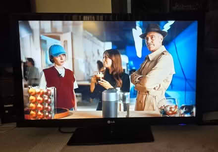 Photo of free 47" lg tv (Milton) #2