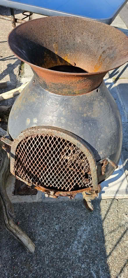 Photo of free Chiminea (heavy) ideal project (Thornton FY5) #1