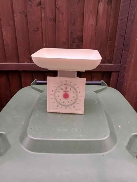 Photo of free Kitchen scales (Emsworth PO10) #1