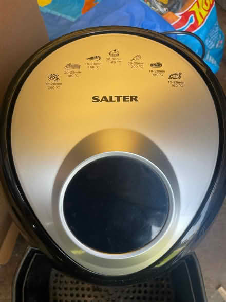 Photo of free Salter air fryer digital round basket 4.5l (Halls Green CM19) #3