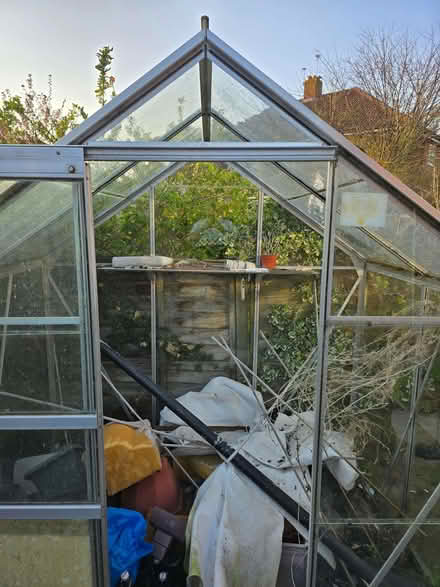 Photo of free Greenhouse (Brownsover CV21) #2